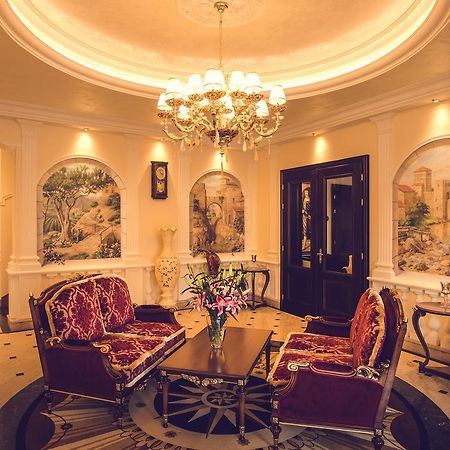 Hotel Florian Palace Jindrichuv Hradec Exterior photo